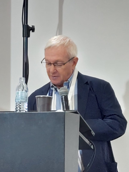 3717efa8-d6b2-4c70-97da-e669544232f9